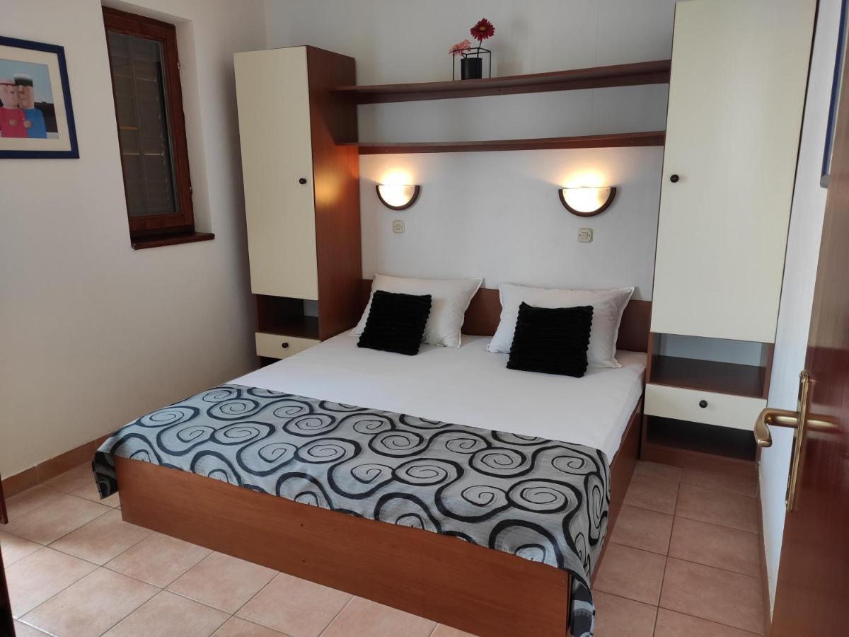 Apartments With A Parking Space Novalja, Pag - 6552 Exterior foto